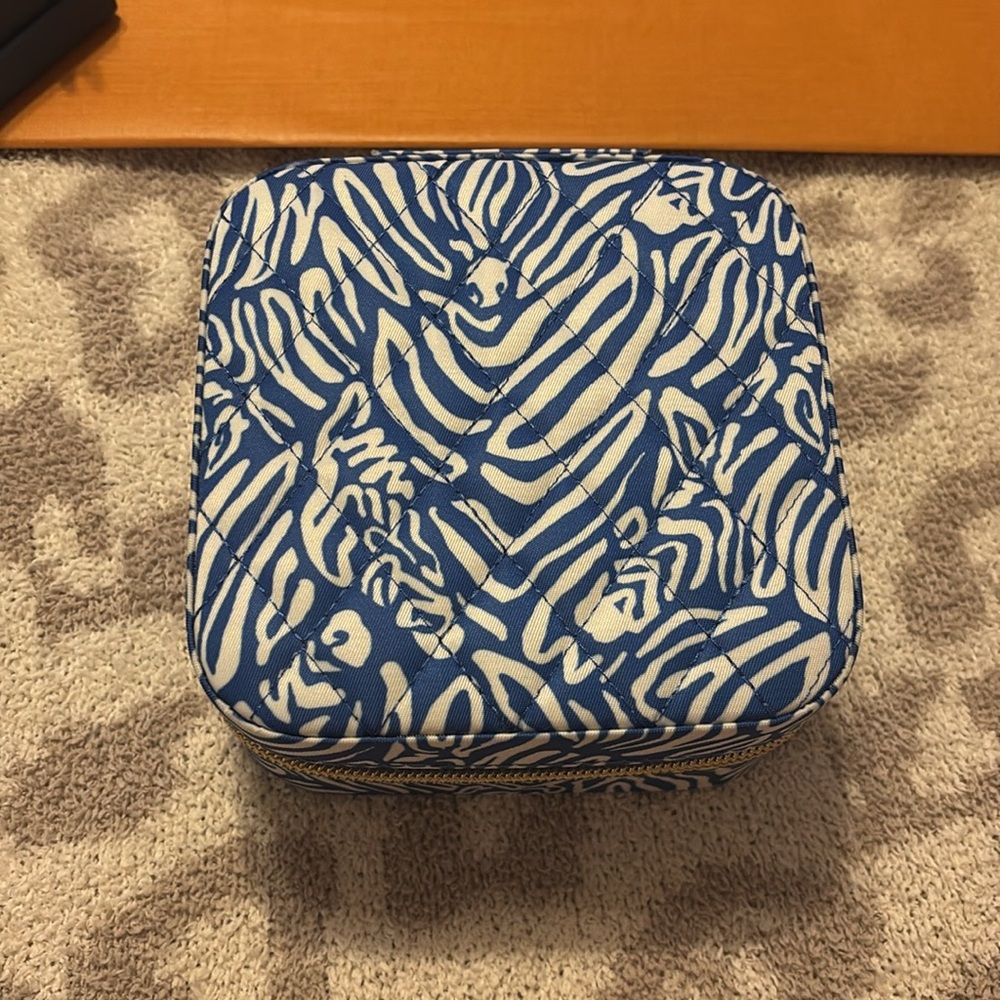 Lilly Pulitzer jewelry case